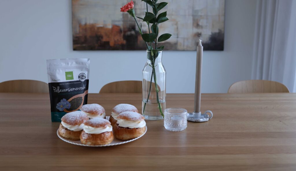 kuitupitoiset laskiaispullat