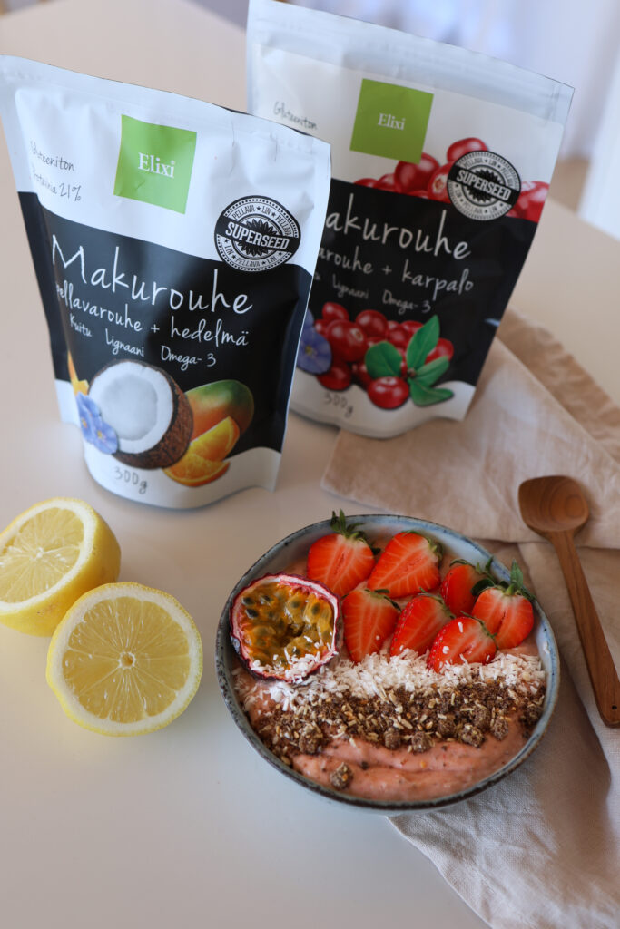 trooppinen smoothiebowl